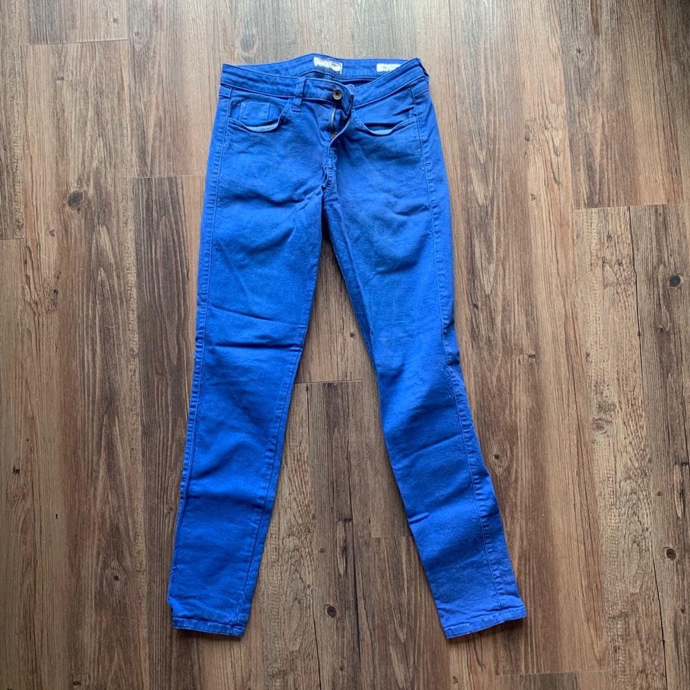 🛑 SOLD 🛑Guess Royal Blue Brittney Jean